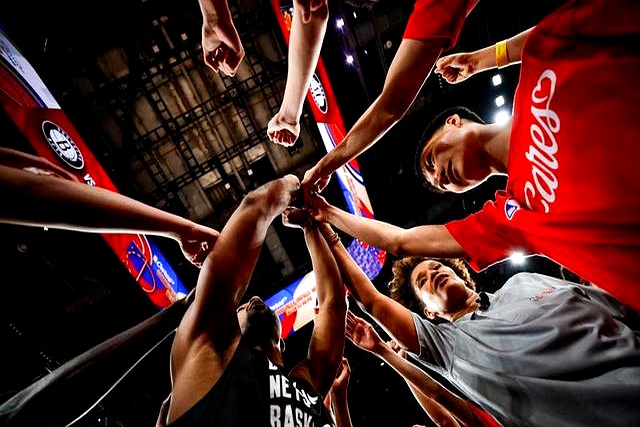 NBA关怀行动 北京市黄庄小学NBA关怀行动