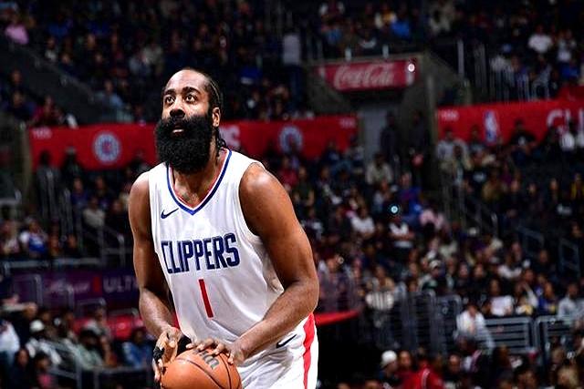 詹姆斯·哈登老婆詹姆斯·哈登